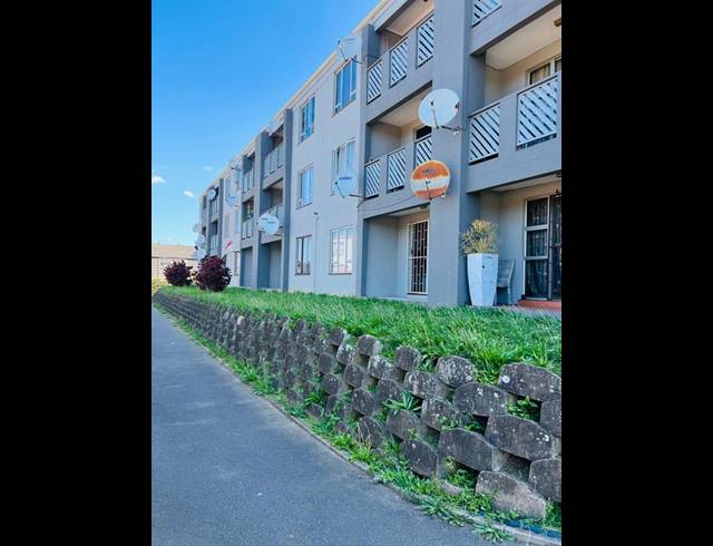 2 BEDROOM APARTMENT FOR SALE IN WATERVAL PARK